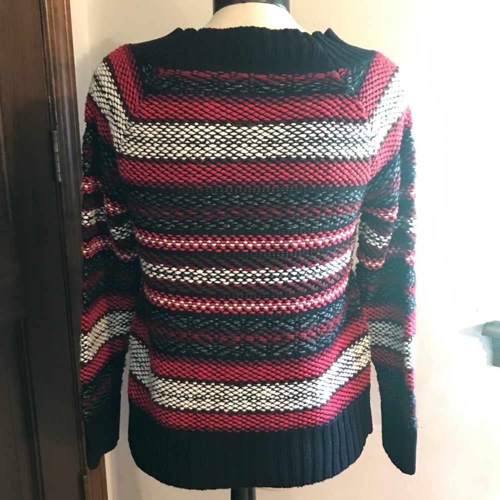 Sweater - Picture 2 of 5